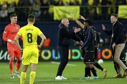 巴萨-逼平维罗纳，晋级希望渺茫-包含亚特兰大客场大胜乌迪内斯，登顶积分榜的词条