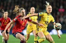 掘金中锋约基奇致命三分帮助战胜湖人-西班牙女足赢得镇江国际锦标赛