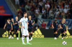 精彩CBA篮球赛事即将打响，球迷翘首期待-葡萄牙后卫在巴西联赛中助攻帮助球队获胜