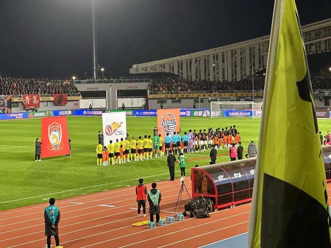 关于广州德比:恒大主场战平富力,榜首难变的信息 关于广州德比:恒大主场战平富力,榜首难变的信息